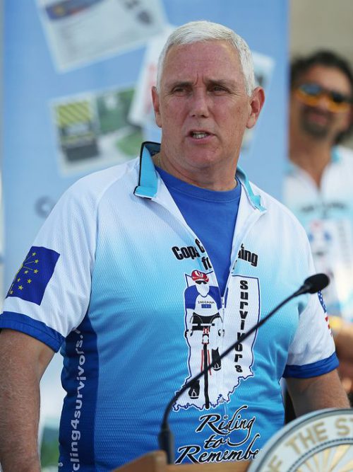 636038301175995231-Pence-and-Cops-cycling-for-Survivors-jrw01